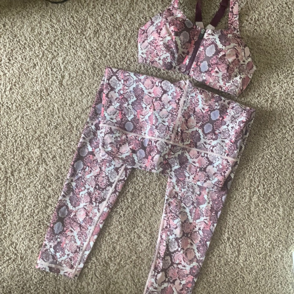 Victoria’s Secret Sport Bra & Leggings